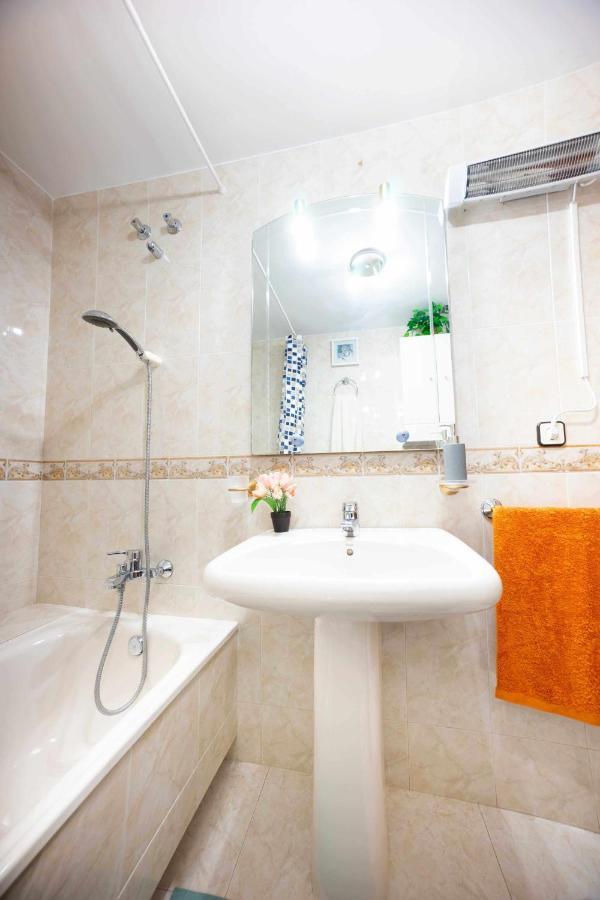 Mesones - Parking Opcional - Climatizado Apartment Jaen Luaran gambar